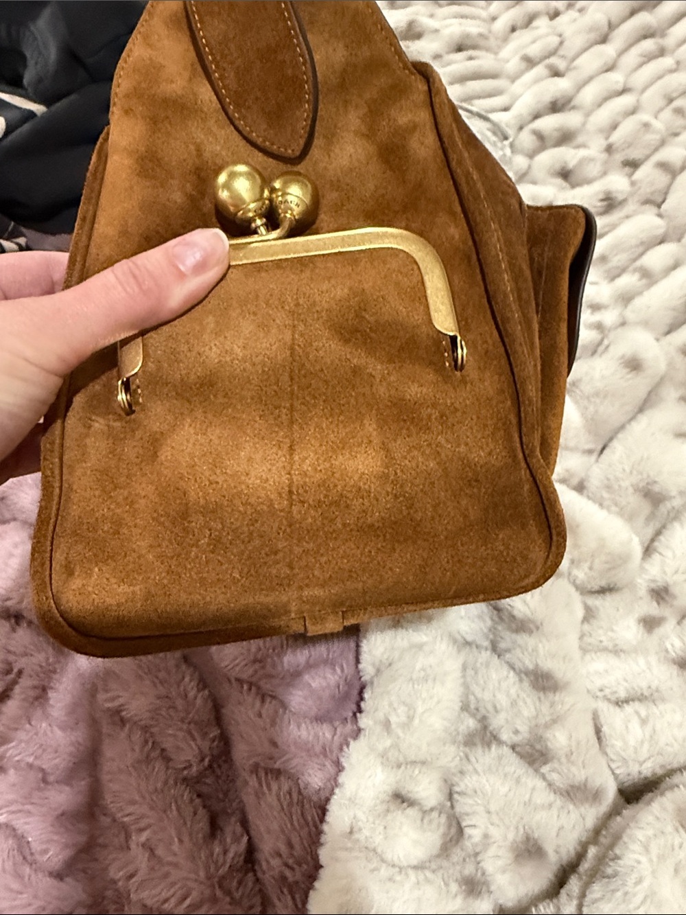 Suede coach haversack nwt - Picture 13 of 15